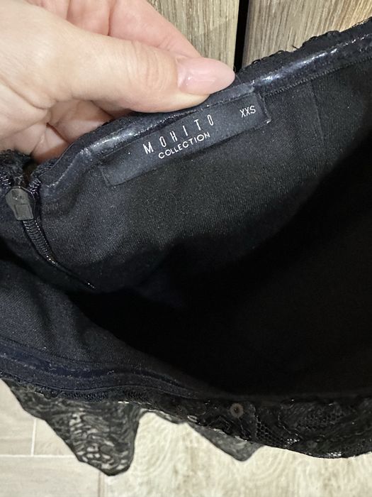 Черна официална рокля с пайети Mohito XXS