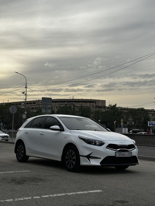 Kia Cee’d 2022 срочно