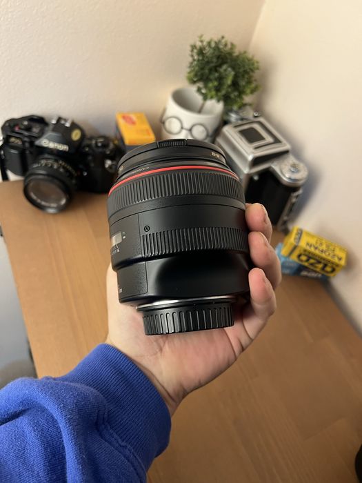 Canon EF 85 1.2L