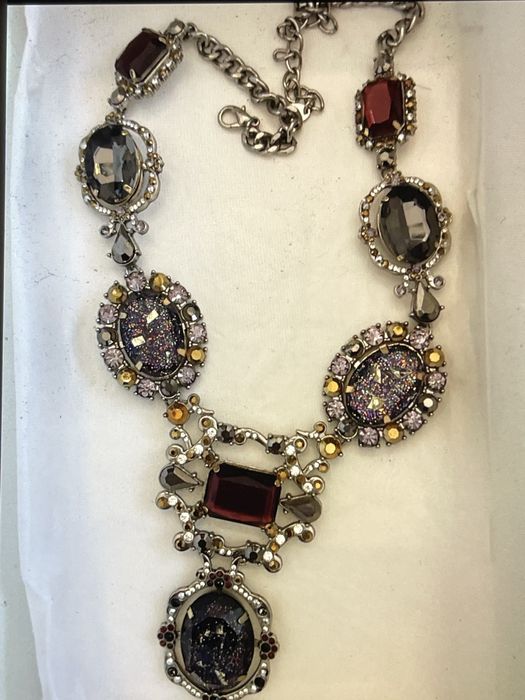 Colier   superb, versatil