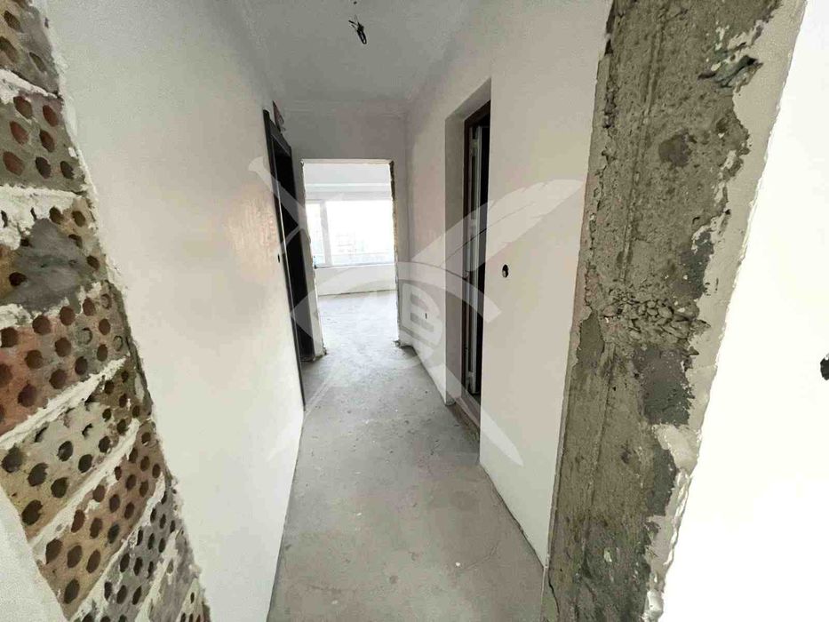Продава се Двустаен апартамент в Айтос - 70 кв.м за 1215 €/кв.м - Снимка #1