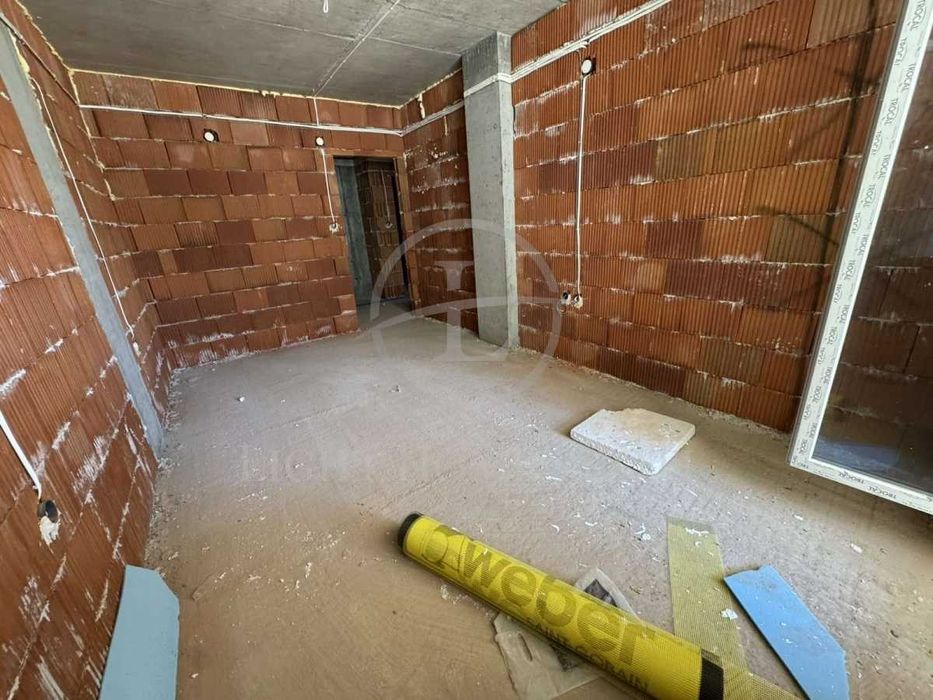 Продава се Тристаен апартамент в Пловдив, Христо Смирненски - 106 кв.м за 1463 €/кв.м - Снимка #7