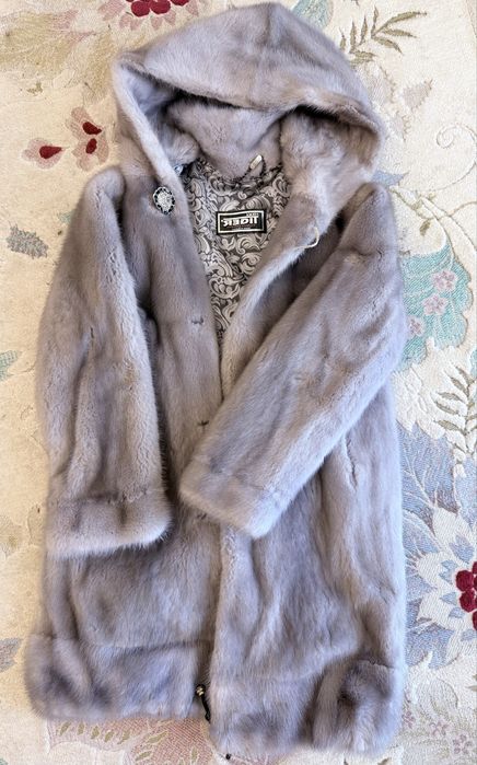 Шуба норковая для девочки 6-9
