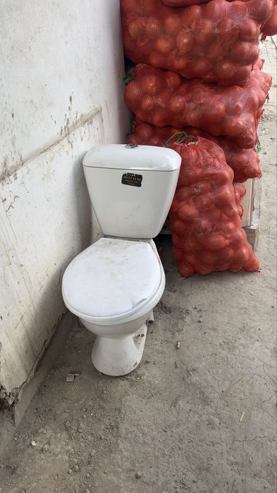 Унитаз буу 2 штук