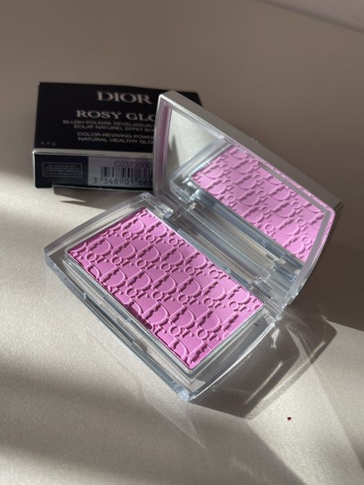 Чисто нов руж - пудра DIOR Rosy Glow