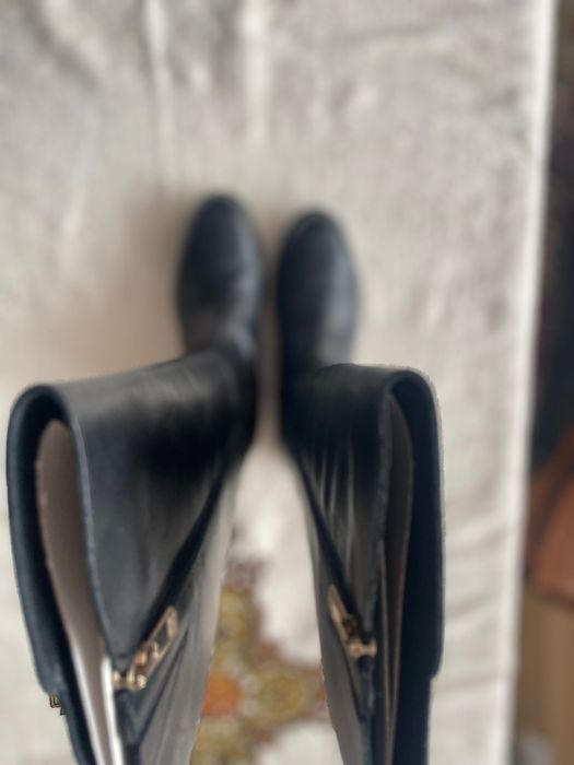 продавам офицерки Tommy Hilfiger