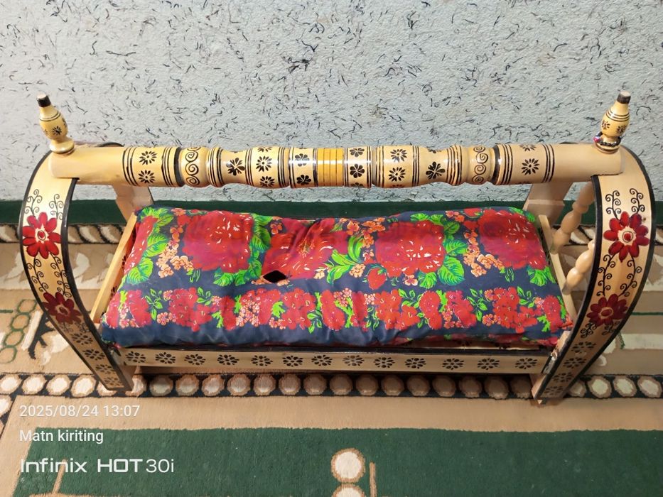 Bolalar beshigi sotiladi