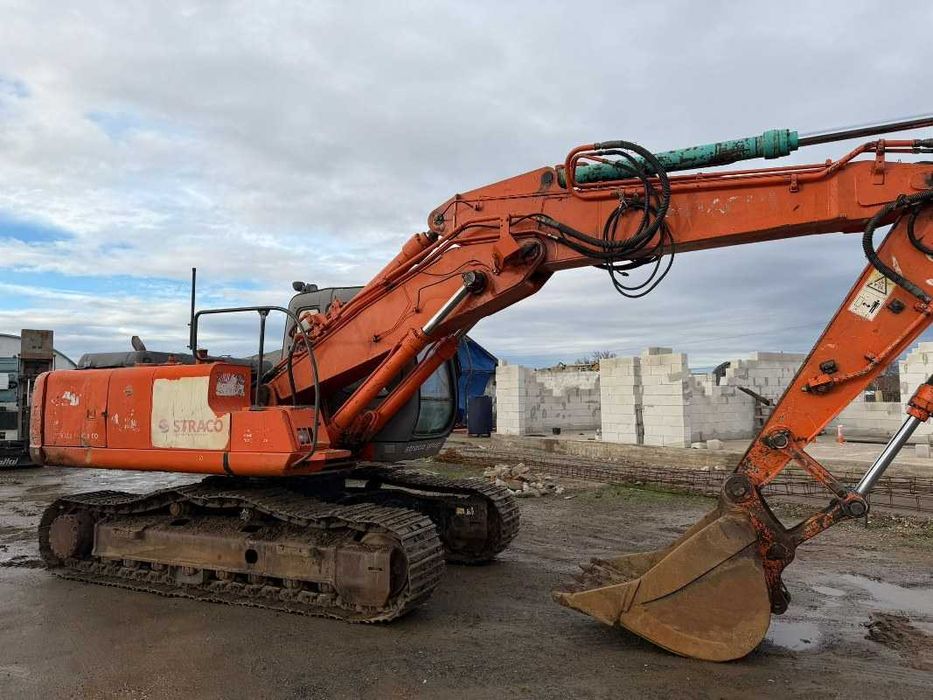 Dezmembrez excavator Hitachi Zaxis ZX 240- piese de schimb Hitachi