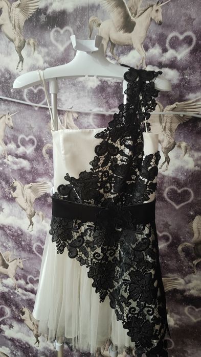 Продам платье нарядное