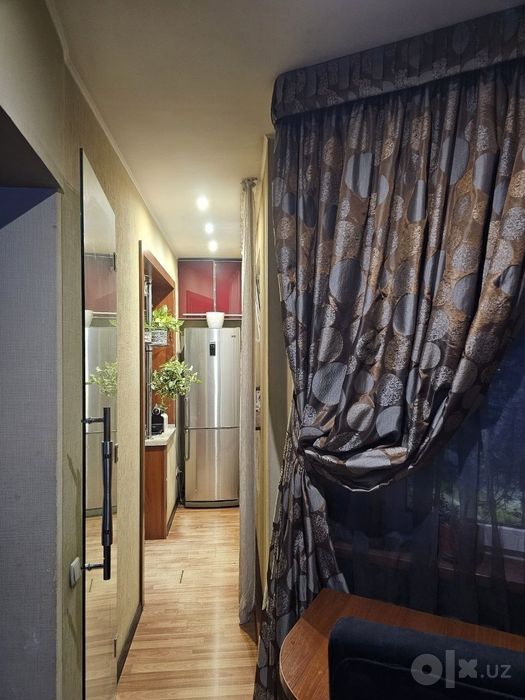 Продается 2 комнатная квартира ул Бобура Нукусская ор-р 1 нотариальная