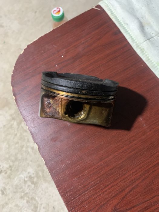 Поршень на тойоту