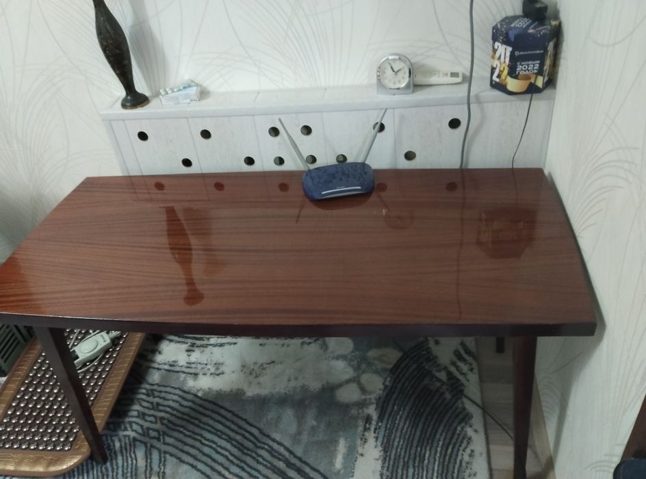 Журнальный столик