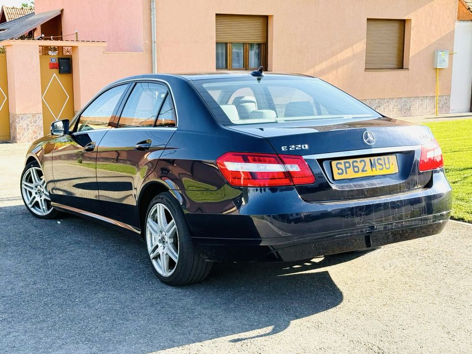 Vand Mercedes-Benz E220d an 2013 Motor 2.2 Diesel Cutie Automată 7G-Tronic