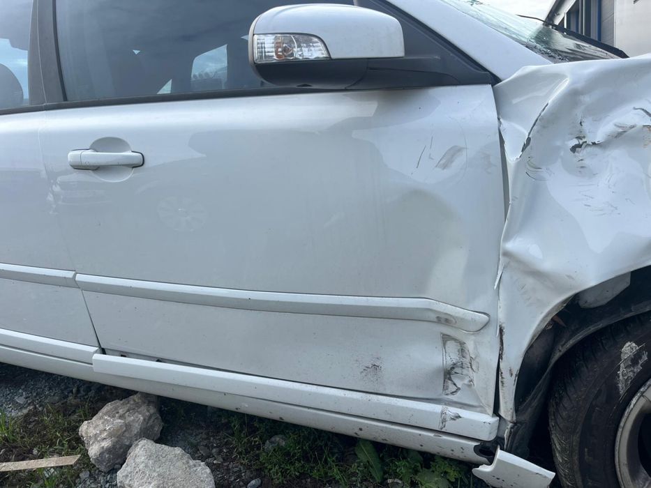 Vand volvo s40 avariat