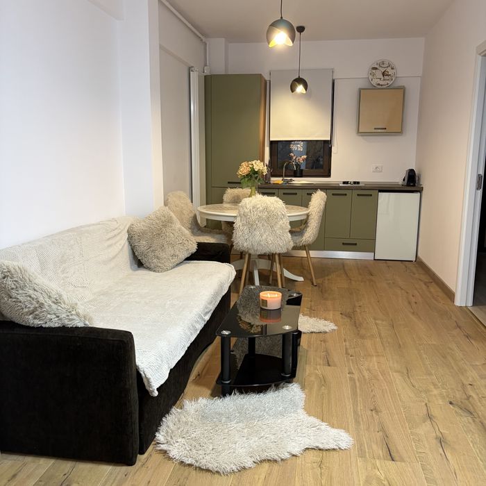 Inchiriez apartament in Class Park!!!