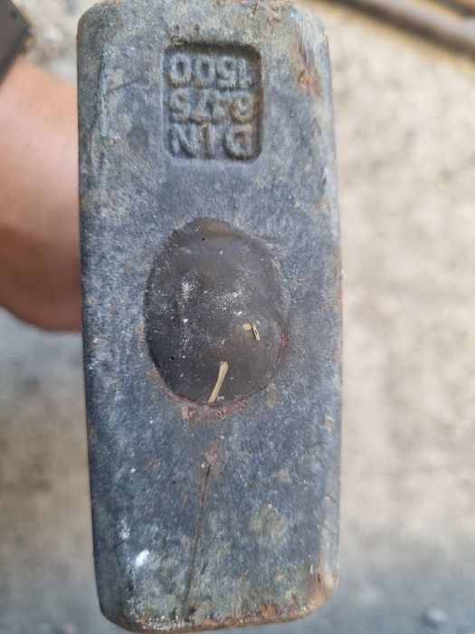 Топоры,молоток,кирка