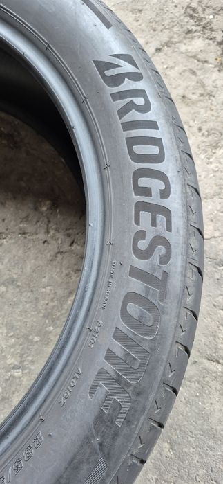 4 anvelope vara Bridgestone 235/50/20,dot 2022.Pret/bucata