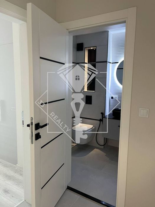 Продава се Двустаен апартамент в Пловдив, Христо Смирненски - 75 кв.м за 2400 €/кв.м - Снимка #8