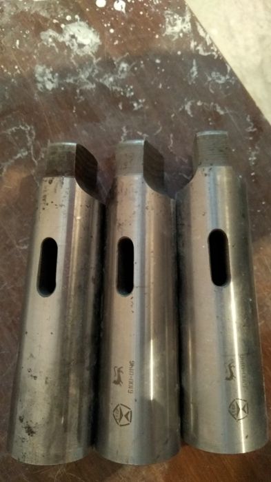 Продам втулки конические