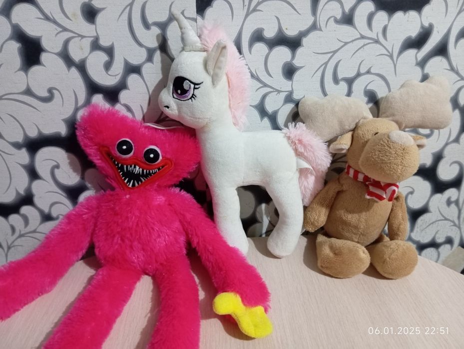 Мягкие игрушки, куклы.