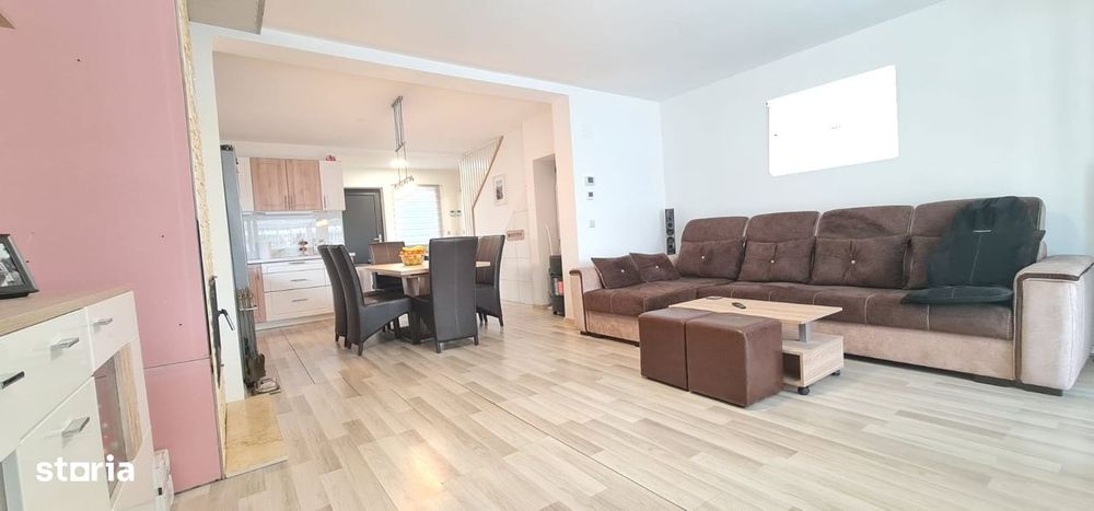 Duplex de vanzare Izvor