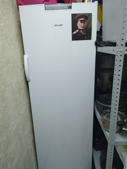 Вертикальная морозилка