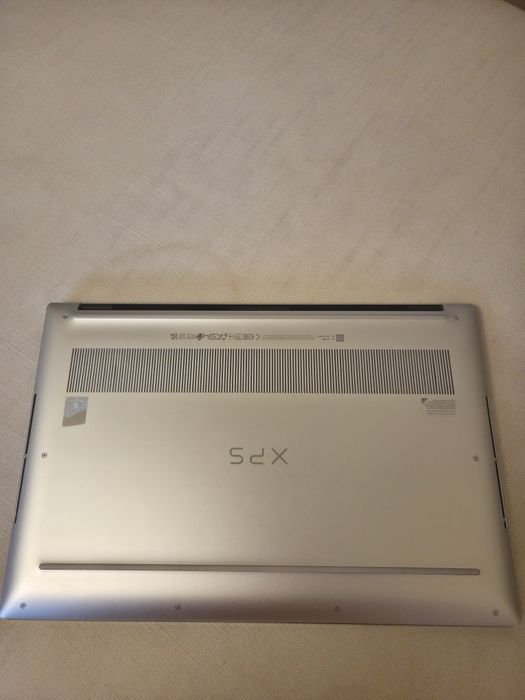 Dell XPS 15 9520 OLED Touch / i7 / 64GB RAM / 1TB / RTX 3050 Ti