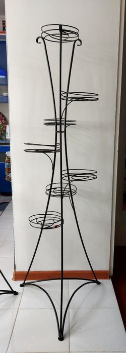 Продается подставка для цветов