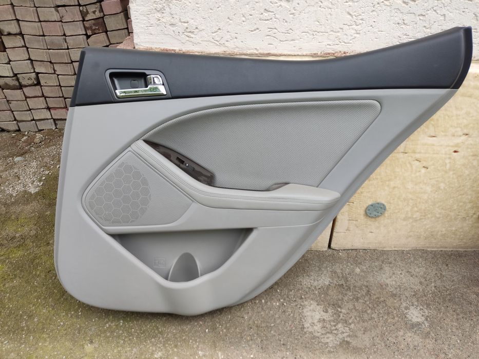 Продам Двери в отличном состоянии на Кия Оптима 2013