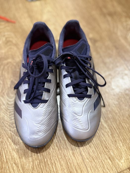 Футбольные бутсы