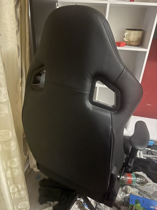 Vand masa plus scaun gaming