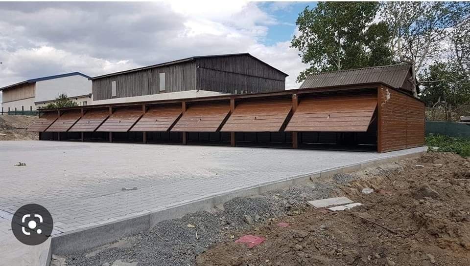 Garaj metalic din panouri sandwich 4 x 6.8m