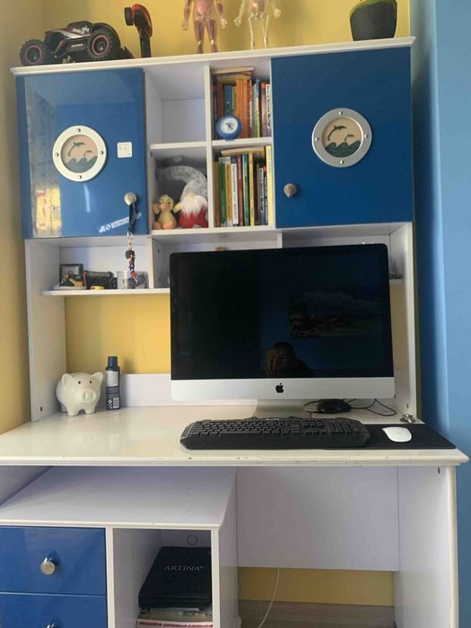 Бюро, контейнер и гардероб обзавеждане за детска стая