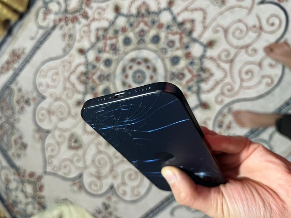 Iphone 15pro продам