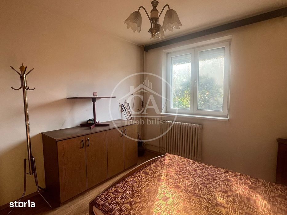 Apartament cu 3 camere de vânzare în zona Rogerius, Oradea — fotografia 2