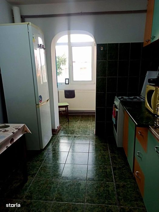 2 camere Trivale/blocuri P.uri , Decomandat/Centrală, preț NEGOCIABIL