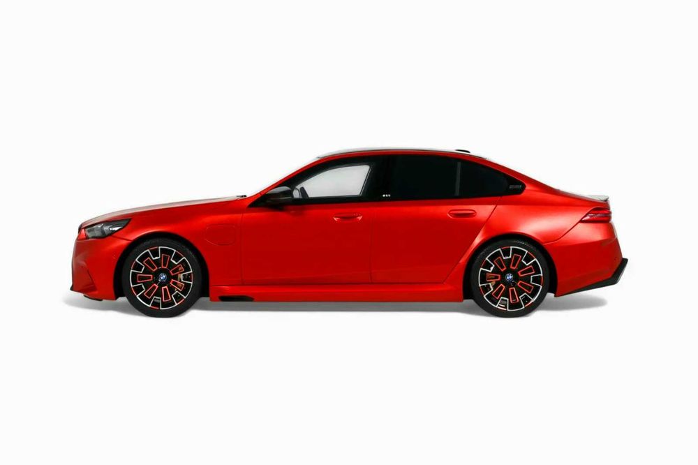 Macheta BMW M5 1:18 GT Spirit GT966