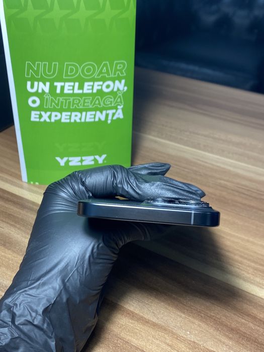 iPhone 16 Pro Max / 256 GB / Sănătate baterie 100% / Foarte bun