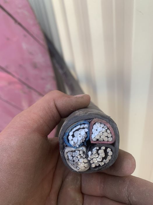 Аввг нг-Лс 4*240