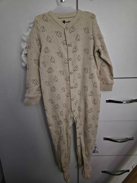 Set 4 piese nou, marimea 80