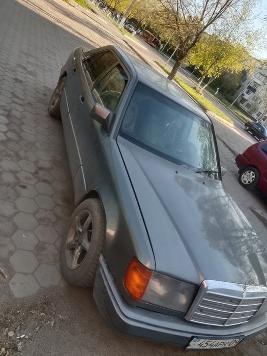 Продам Мерседес 124