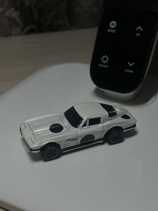 Машинки Hot Wheels