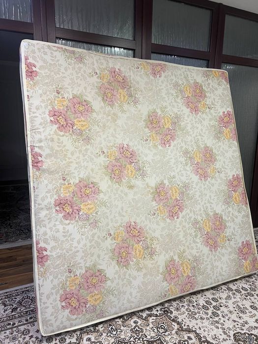 Matras sotiladi b/u