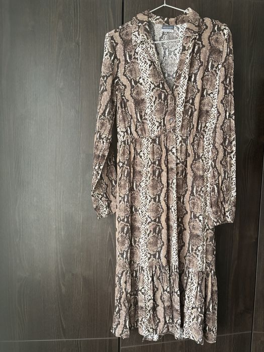 Rochita noua lungime medie