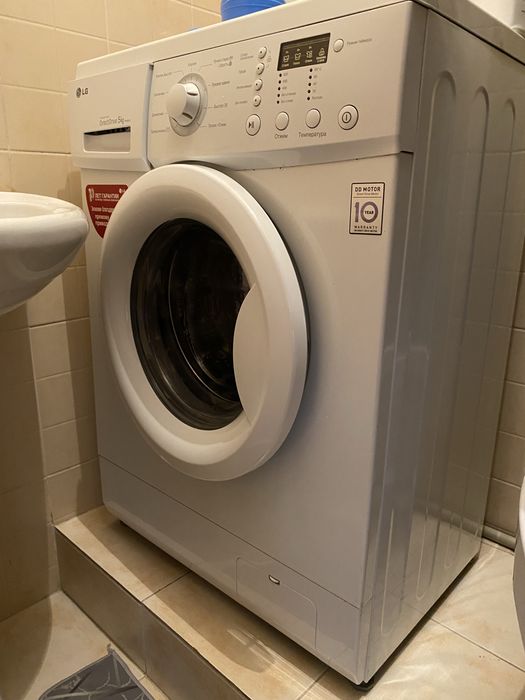 Продам стиральную машину