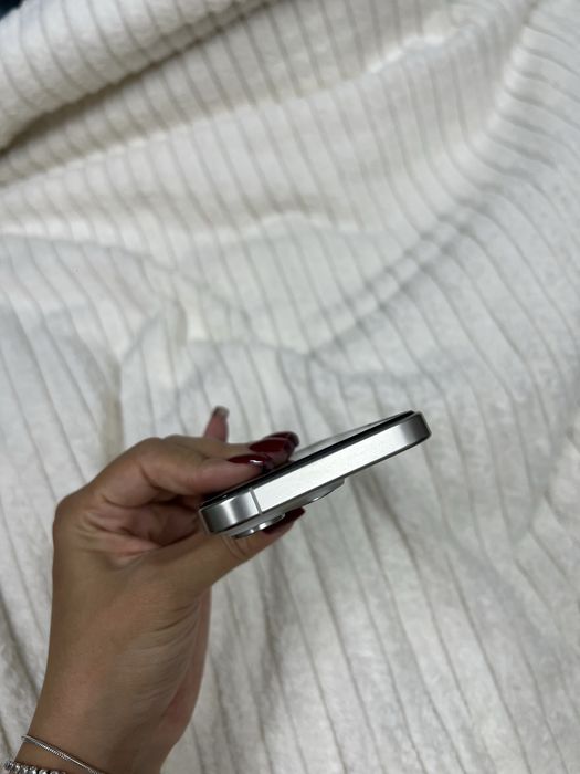 IPhone 15 pro 128 GB