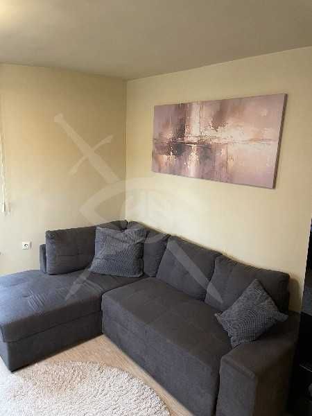 Тристаен - Център