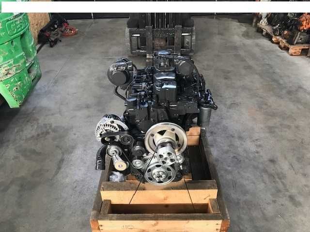 Motor complet New Holland E175 B - Piese d eschimb New Holland