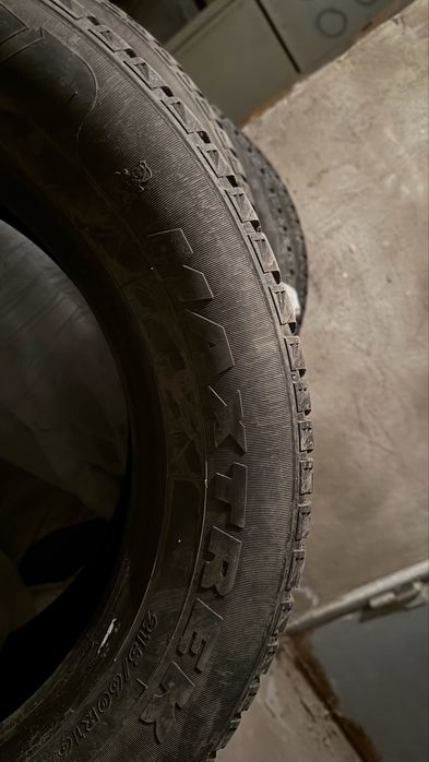 Зимние шины шипы 16