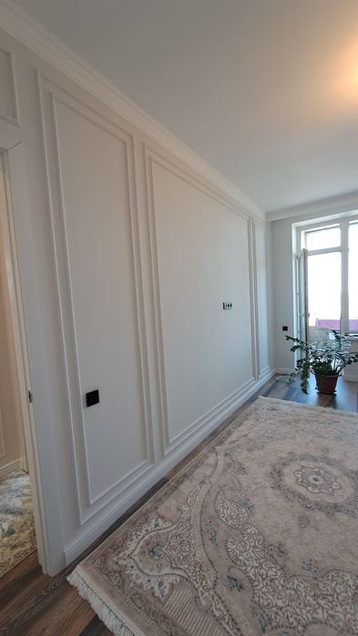 Поклейка обоев, галтелей и плинтусов